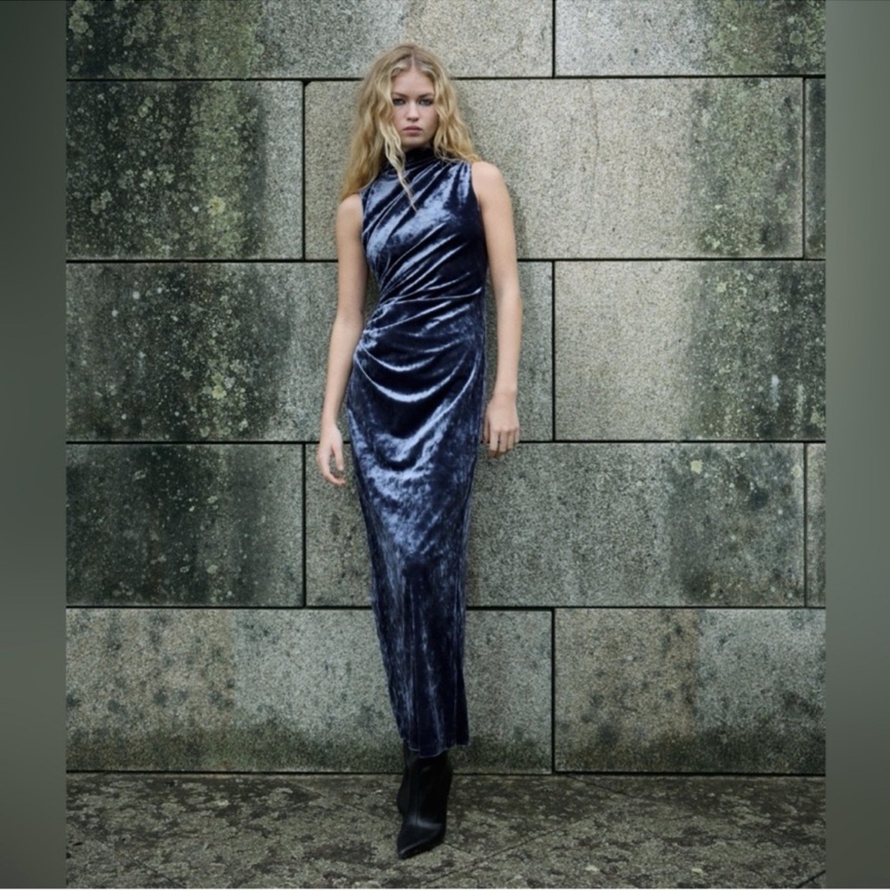 Zara Midnight Blue Velvet Midi Dress